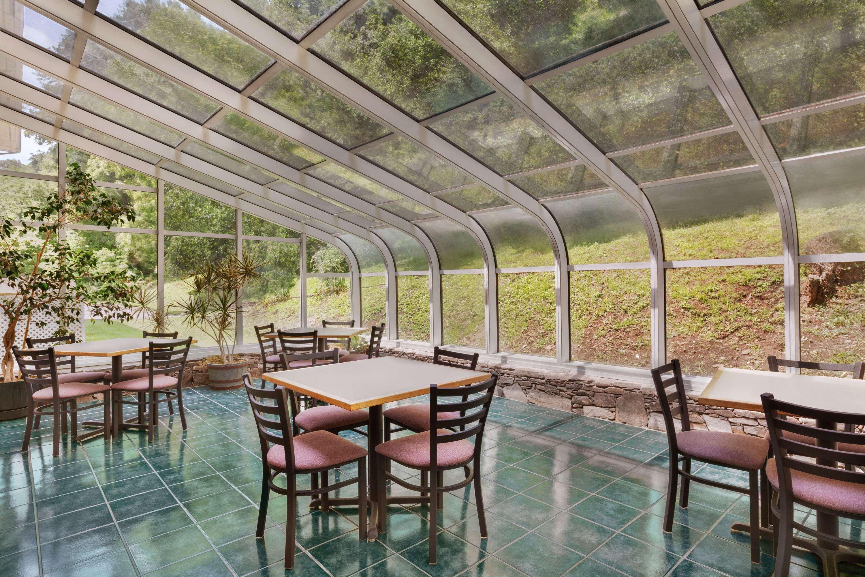 Super 8 By Wyndham Cherokee Ngoại thất bức ảnh